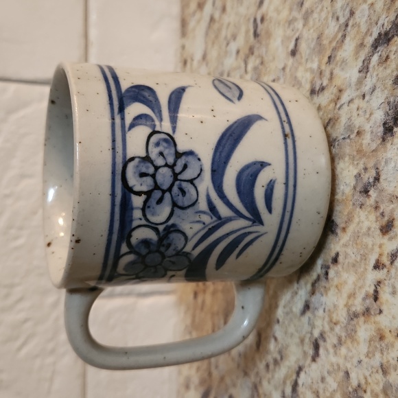 Stoneware Mug - Picture 2 of 7